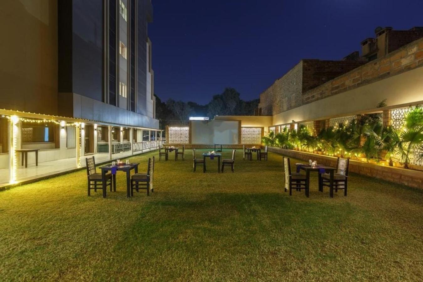 Hotel Rajwara Palace Jodhpur ジョードプル エクステリア 写真